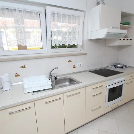 Apartment Charmantes Nur 400 Meter Zum Mit Meerblick, Grillbereich, Klima, Wifi *