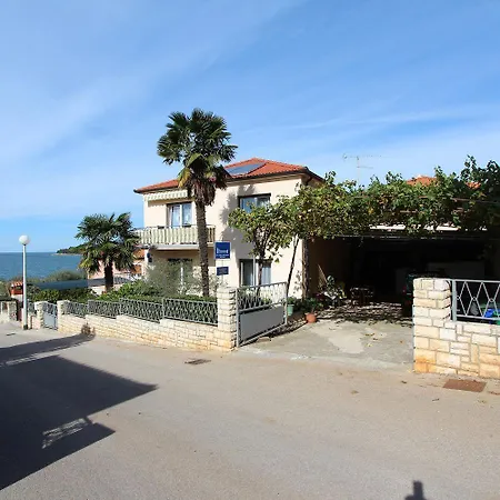 Charmantes Nur 400 Meter Zum Mit Meerblick, Grillbereich, Klima, Wifi Appartamento